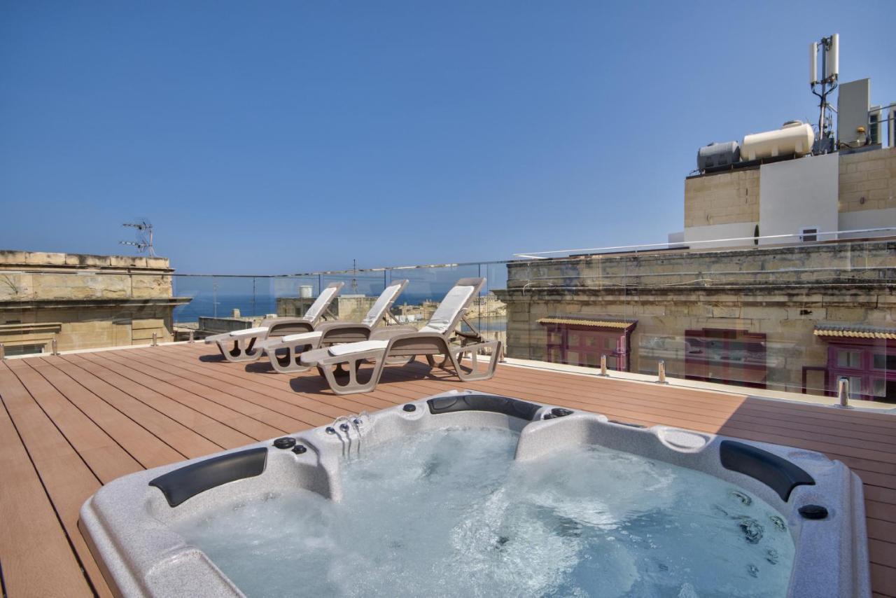 Valletta Luxe 3-Bedroom Duplex Penthouse With Sea View Terrace And Jacuzzi Ngoại thất bức ảnh