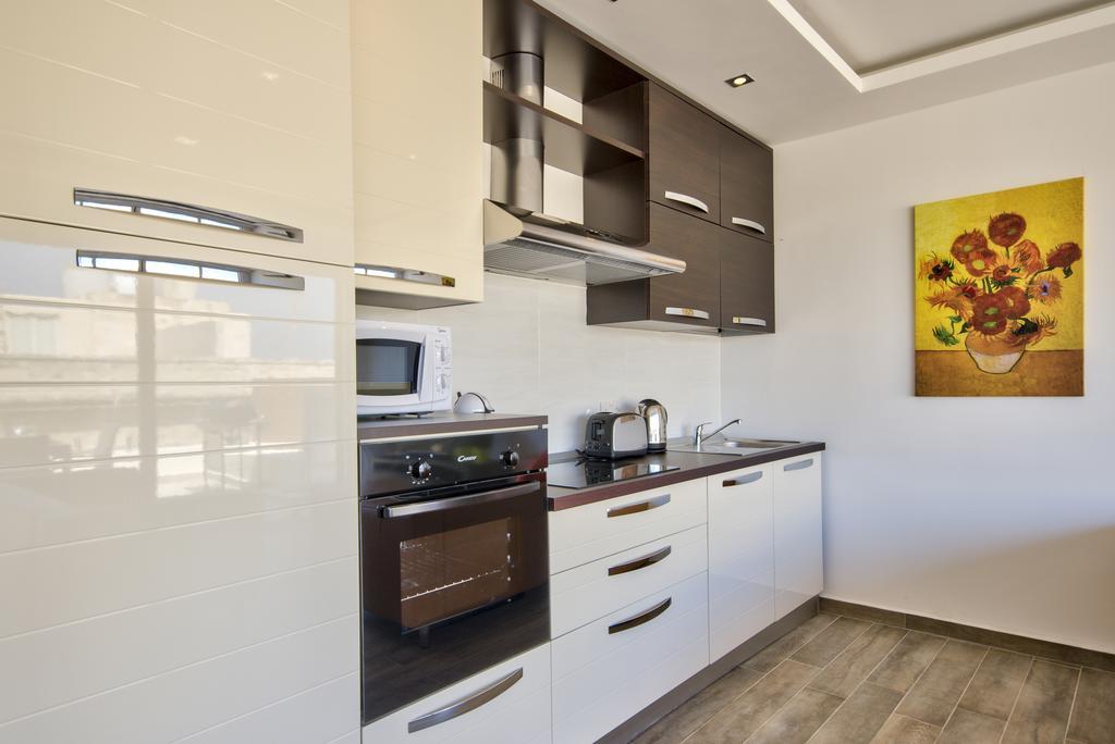Valletta Luxe 3-Bedroom Duplex Penthouse With Sea View Terrace And Jacuzzi Ngoại thất bức ảnh